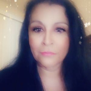 Meet your Posher, Lorena